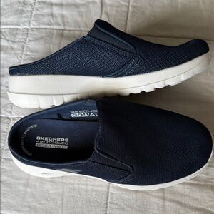 Skechers Air Cooled Goga Mat Slip-On Sneakers